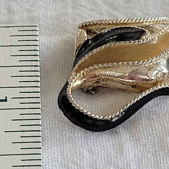 Vintage Darlene Cat Pin - Gold Tone with Black Enamel - Picture 5 of 10